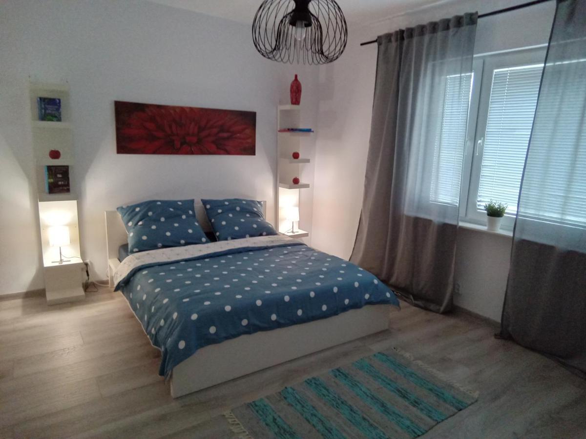 Domek U Kazi Sadowne Exteriér fotografie